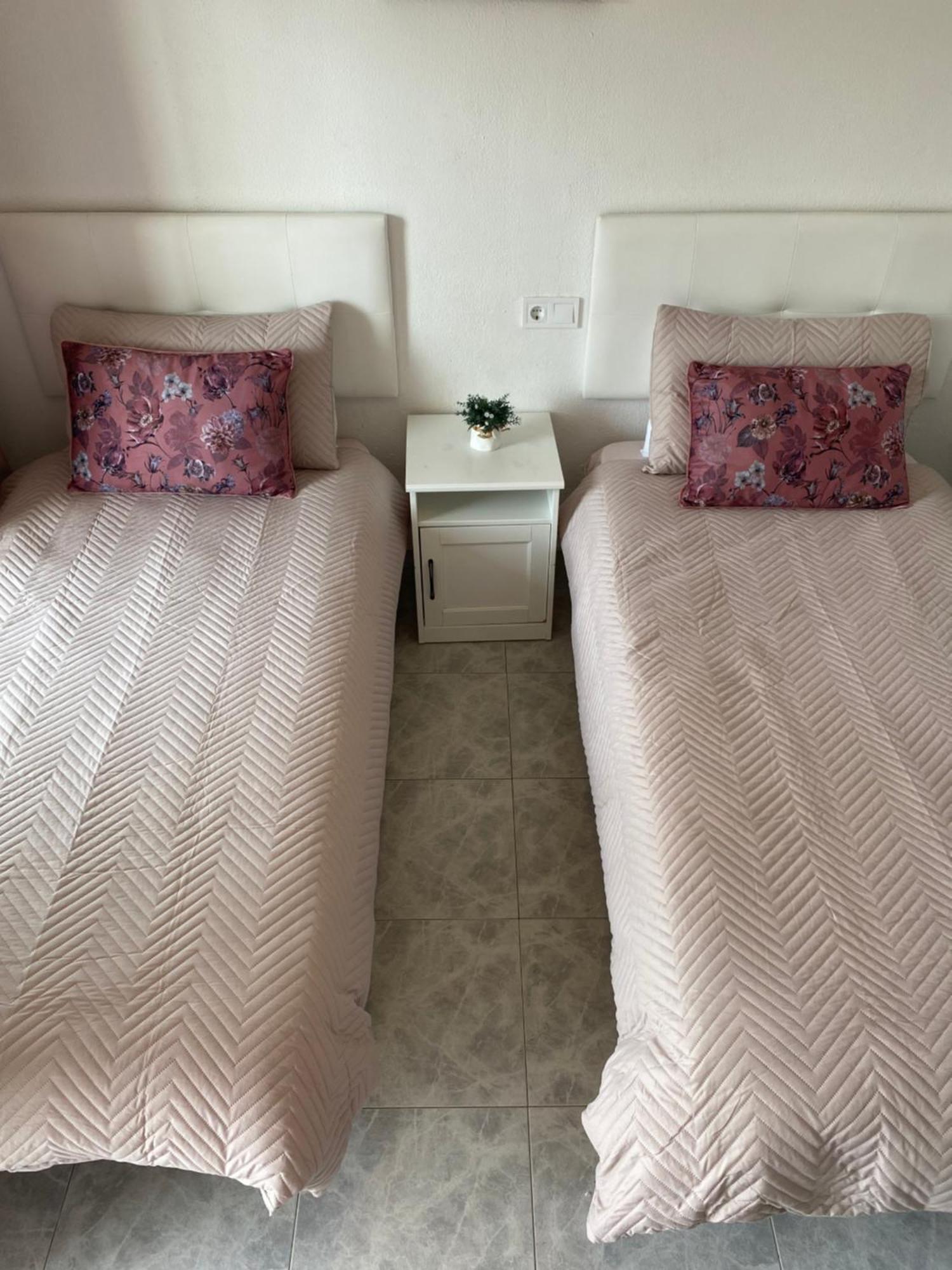 Carihuela Park Palace ตอร์เรโมลิโนส ภายนอก รูปภาพ