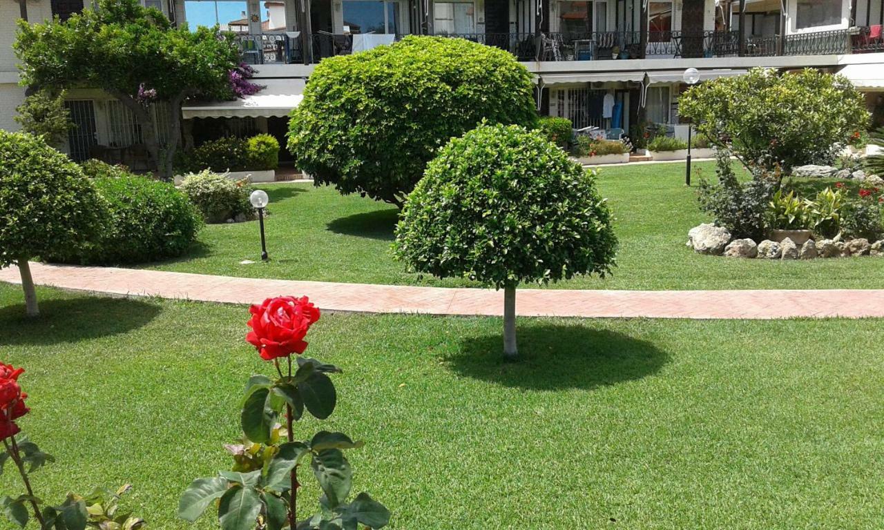 Carihuela Park Palace ตอร์เรโมลิโนส ภายนอก รูปภาพ