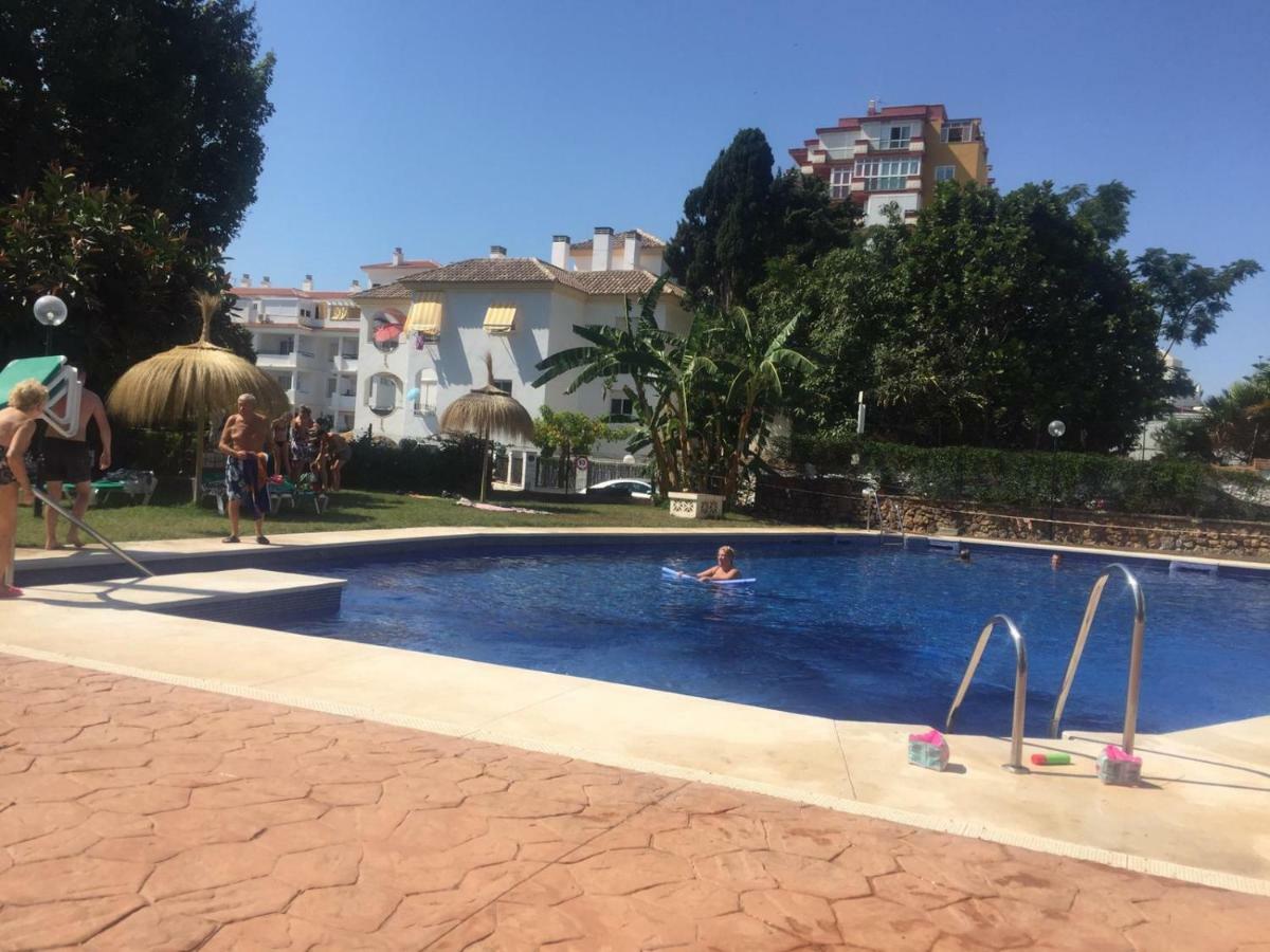 Carihuela Park Palace ตอร์เรโมลิโนส ภายนอก รูปภาพ