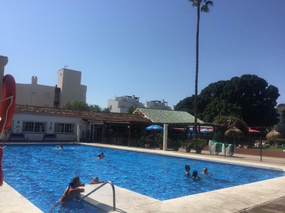 Carihuela Park Palace ตอร์เรโมลิโนส ภายนอก รูปภาพ